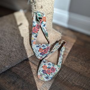White Floral flats